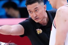 包含关键时刻莱比锡备战CBA季后赛，强势反弹细节曝光，球迷炸锅，资深球员宣示担当的词条-开云平台