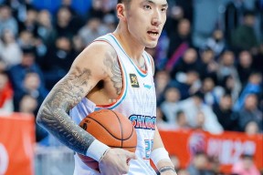 德甲今晚走向成谜，山东男篮战术微调，引发热议，赛程密集仍需轮换(德甲赛程安排表)-开云娱乐官网