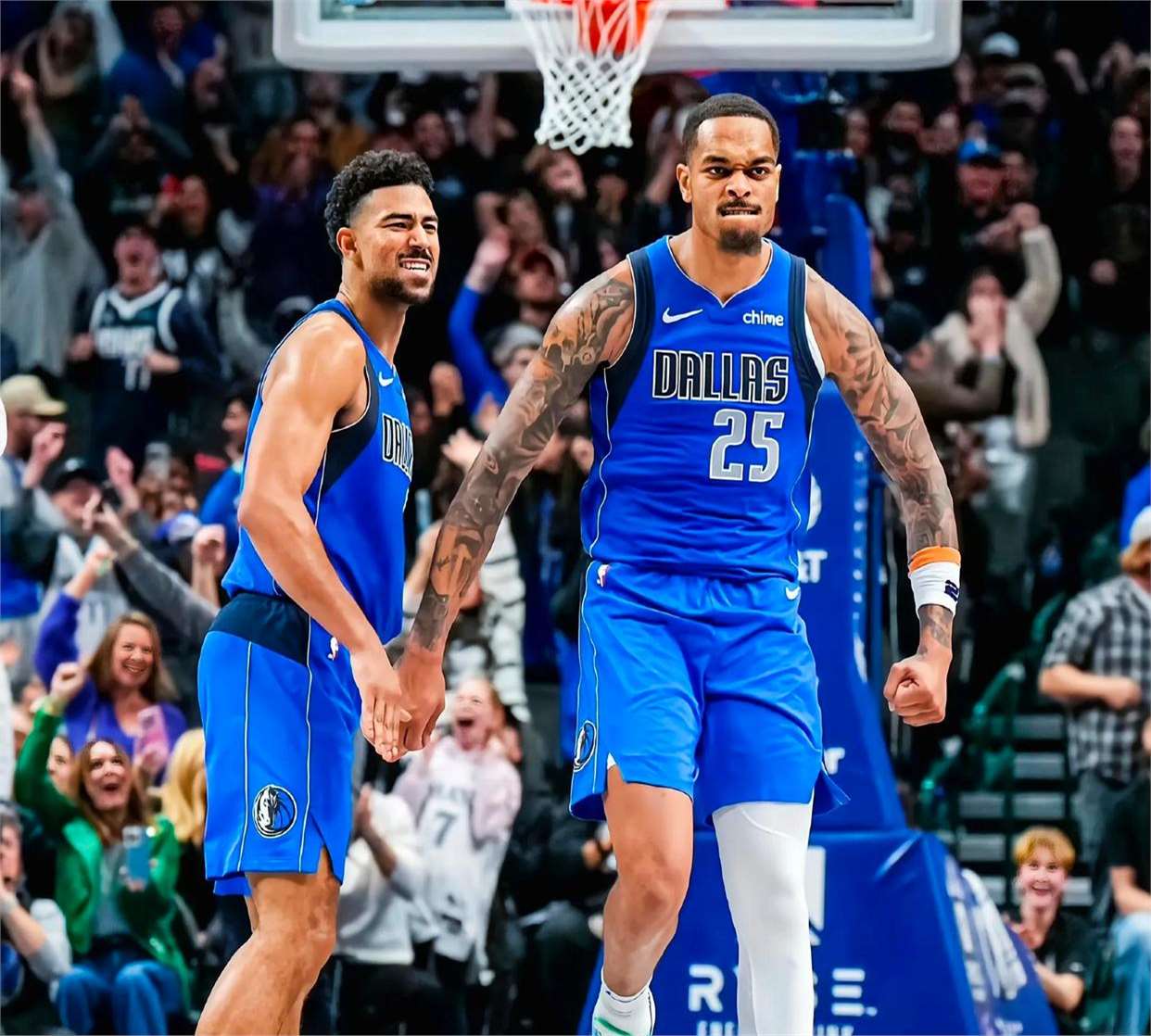 包含欧联赛后再迎强敌，达拉斯独行侠战术微调，主帅态度：赛场秩序良好，更衣室氛围转暖的词条