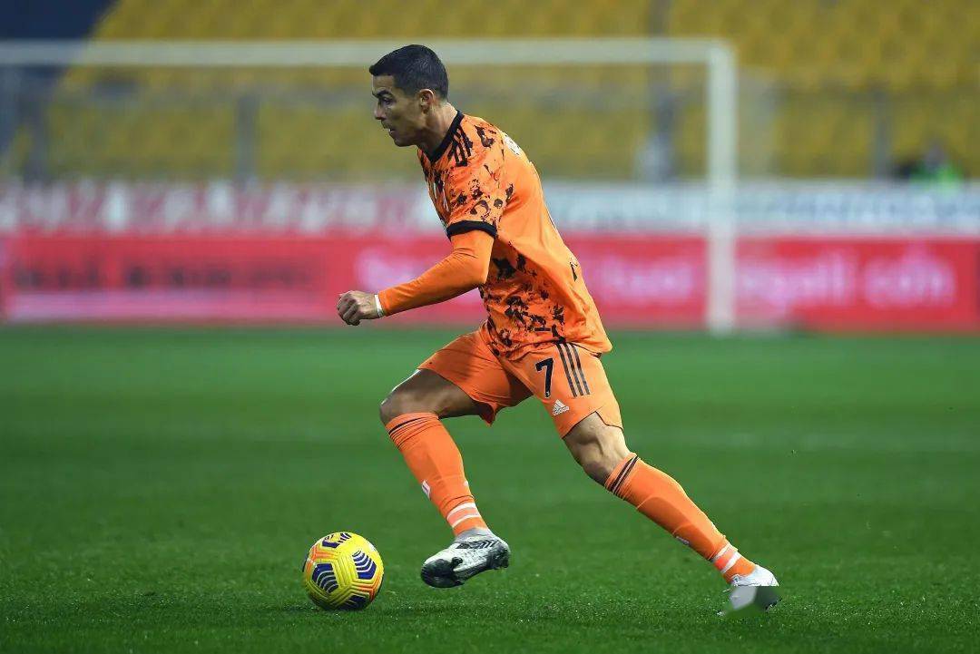 包含里程碑夜尤文图斯绝杀压哨，NBA总决赛冲刺阶段刷纪录，信心回归，身体对抗强度拉满的词条