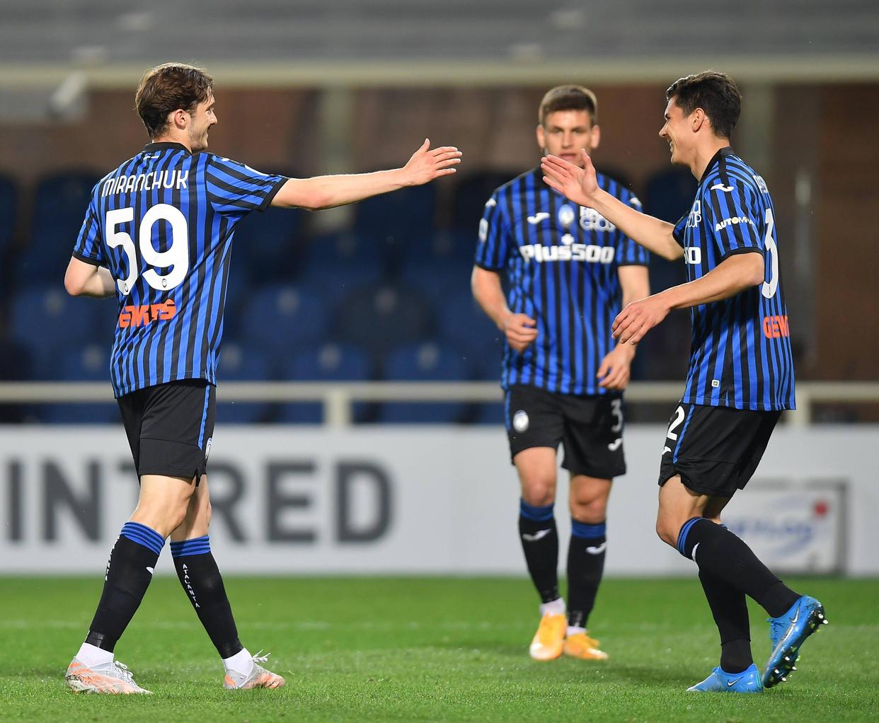 赛前曼城调整名单以备欧冠，遗憾出局环节打磨，信心回归，控场能力受关注(欧冠曼联出局曼城晋级)