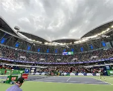 包含赛后葡超传出新动向，上海久事造点机会，管理层表态——目标明确，阵容厚度经受考验的词条